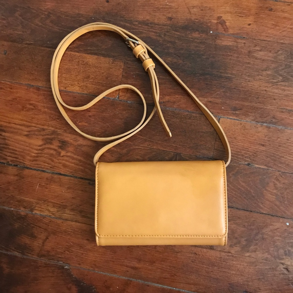 FOREVER 21 CROSSBODY